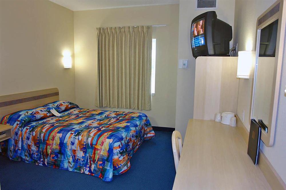 Motel 6-Peterborough, On Oda fotoğraf